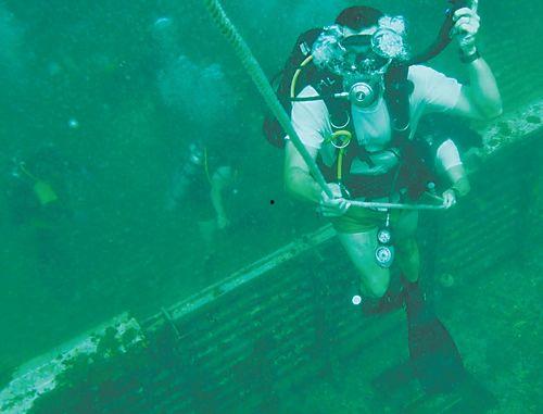 美军潜水员爆料视频大全,揭秘深海神秘任务与惊险瞬间  第3张